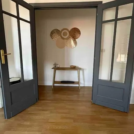 * Le Mistral De Chloe * *